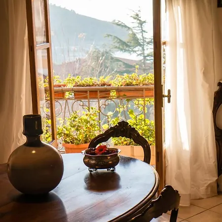 Couette-café Gennaro 4*