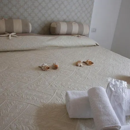 Gennaro Couette-café 4*