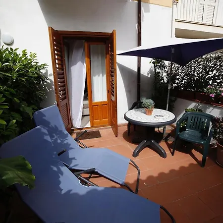 Gennaro Bed & Breakfast *